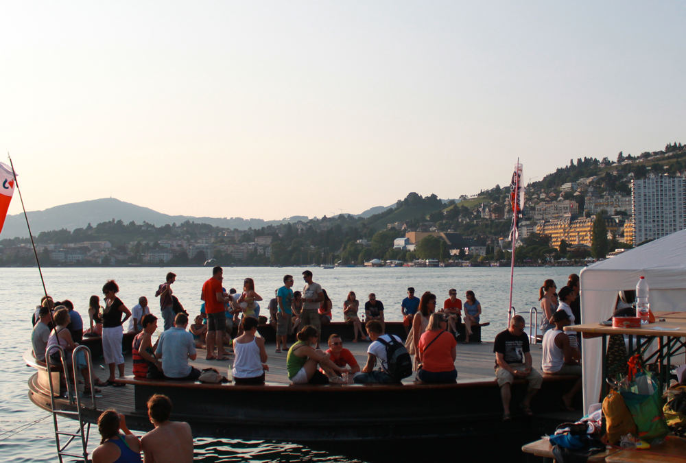 Sky Water show Pictures